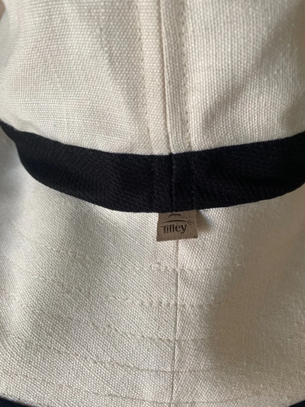 Tilleys Endurables  Brim Sun Hat  Black Trim Cream -XL white black , NWT